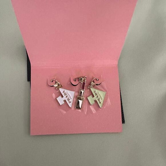 Prada Beauty Set - Picture 6 of 7